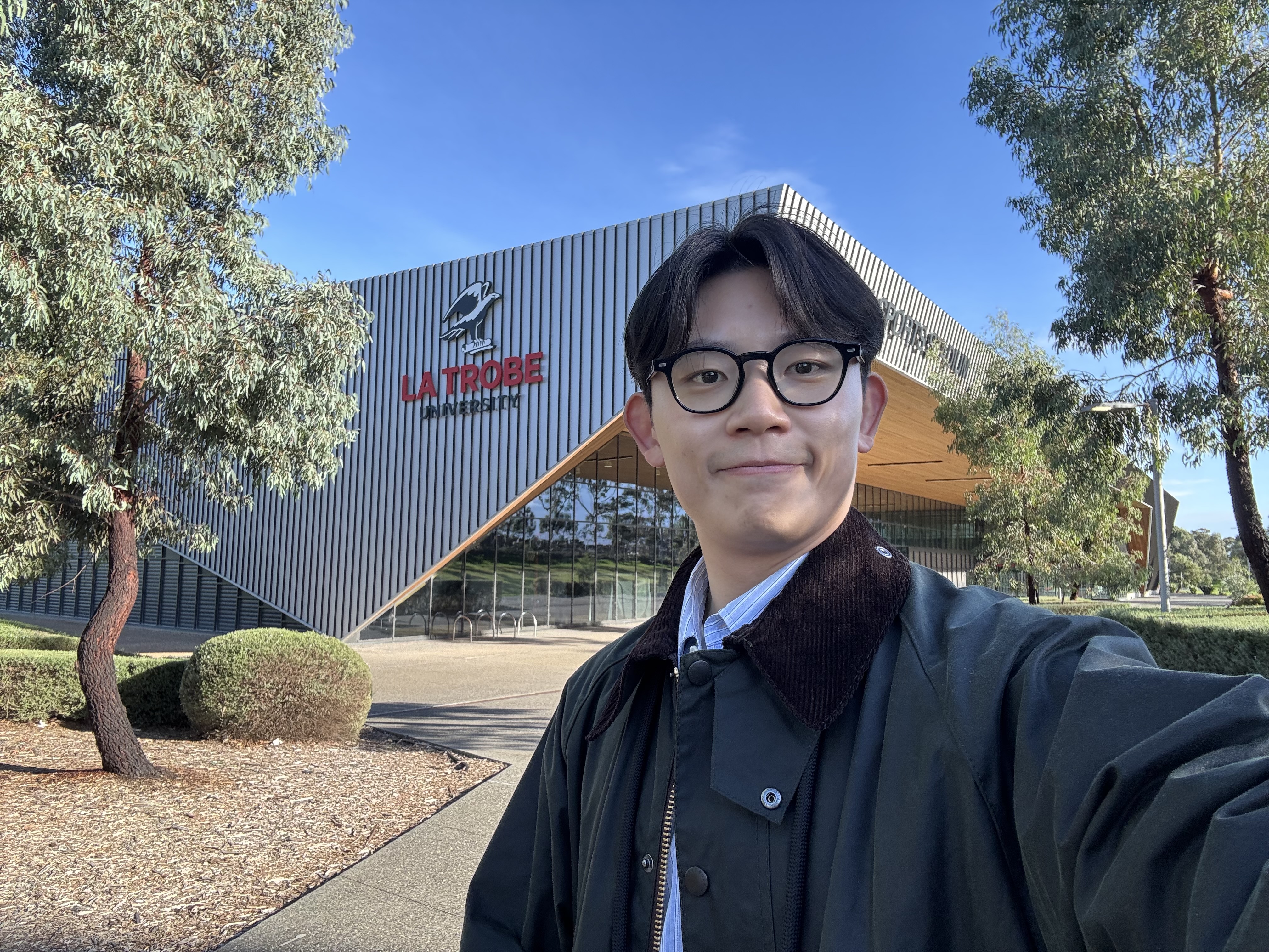 Dooyoung Kim at La Trobe University